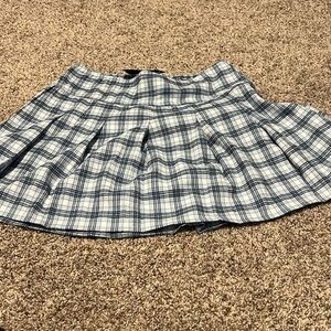 NWT Hollister high rise skirt M